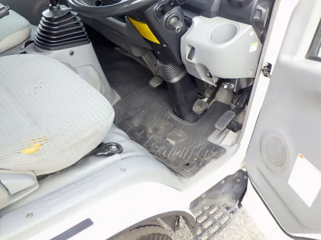 日野 デュトロ TKG-XZC605Y(2WD)の写真40