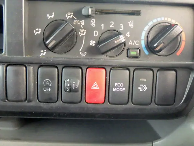 日野 デュトロ TKG-XZC605Y(2WD)の写真45