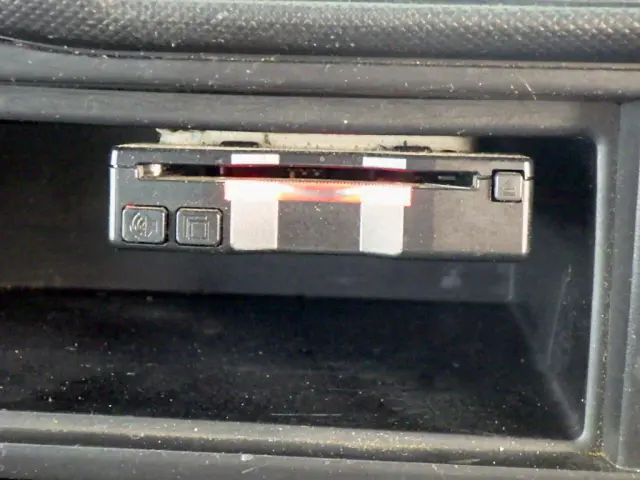 日野 デュトロ TKG-XZC605Y(2WD)の写真47
