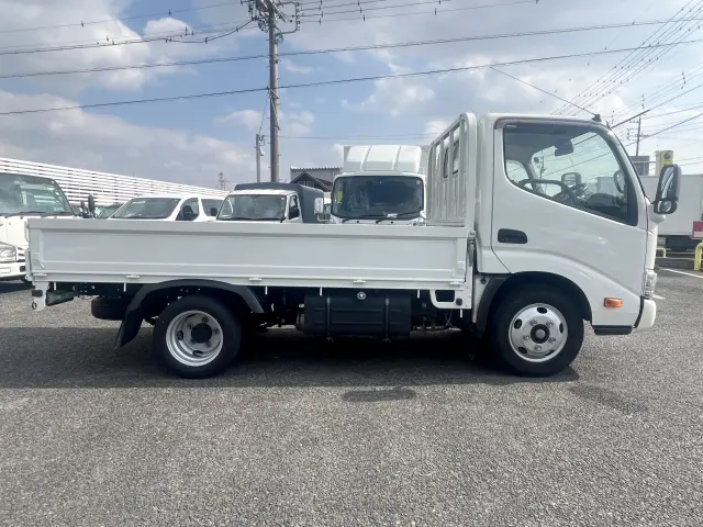 トヨタ ダイナ TKG-XZC605(2WD)の写真4