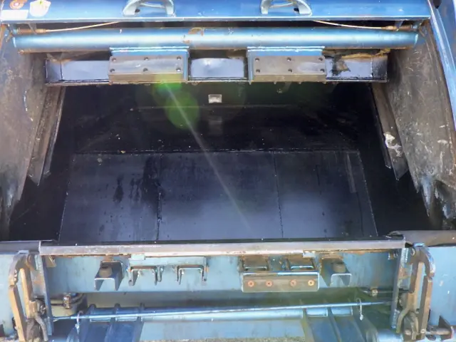 日野 デュトロ 2KG-XZU700M(2WD)の写真10