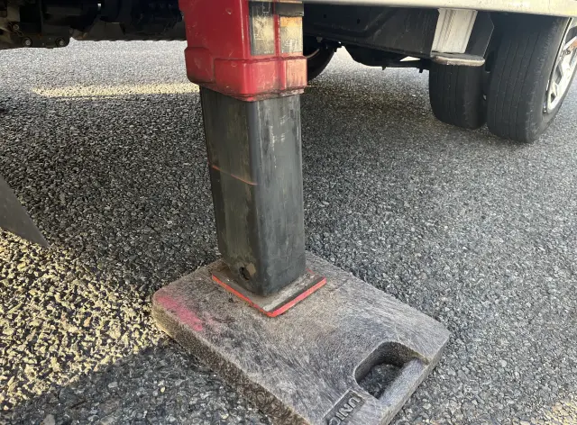 三菱 キャンター 2PG-FBAV0(2WD)の写真15