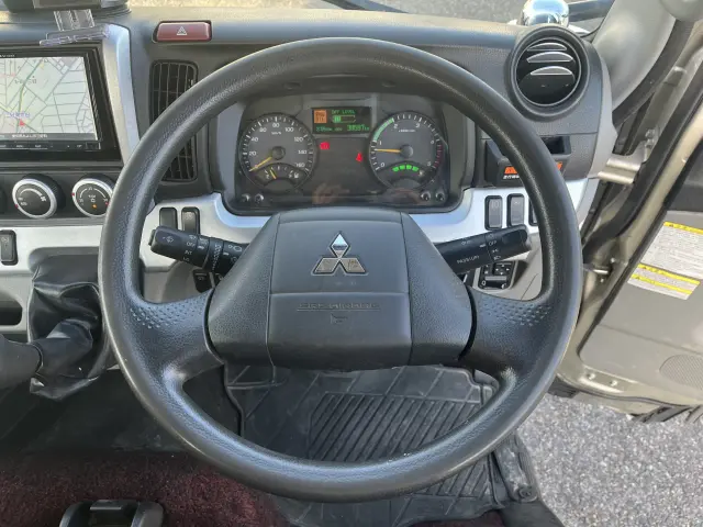 三菱 キャンター 2PG-FBAV0(2WD)の写真21