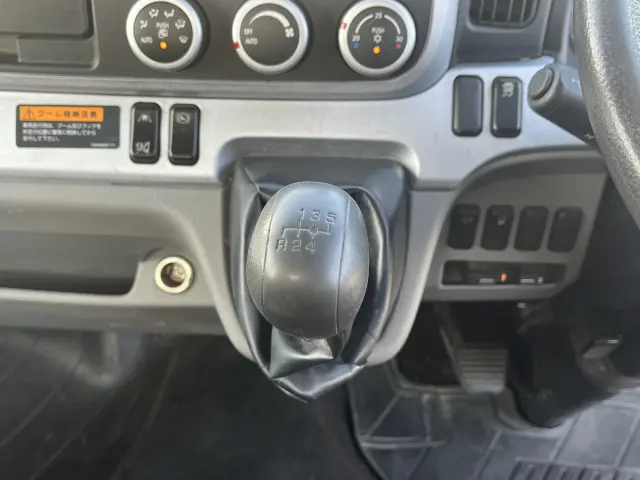 三菱 キャンター 2PG-FBAV0(2WD)の写真22
