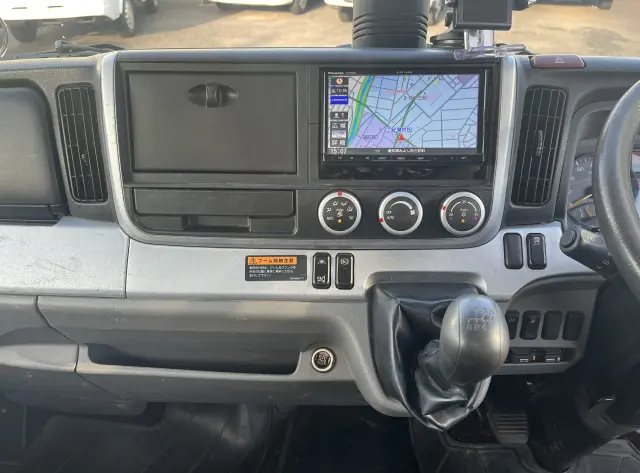 三菱 キャンター 2PG-FBAV0(2WD)の写真23