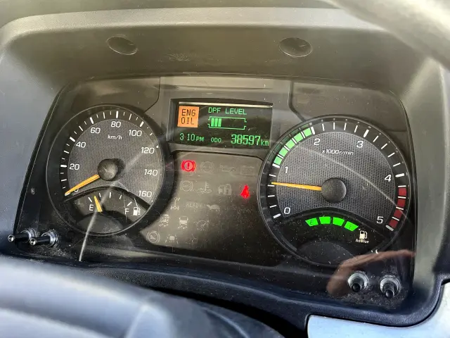 三菱 キャンター 2PG-FBAV0(2WD)の写真35