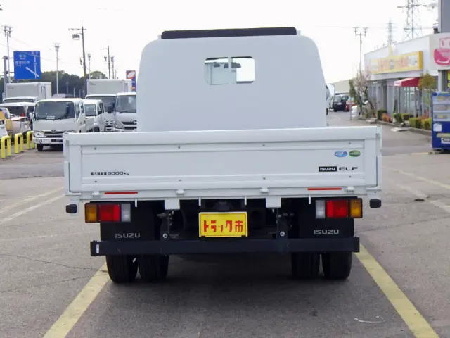 いすゞ エルフ 2RG-NPR88AR(2WD)の写真6