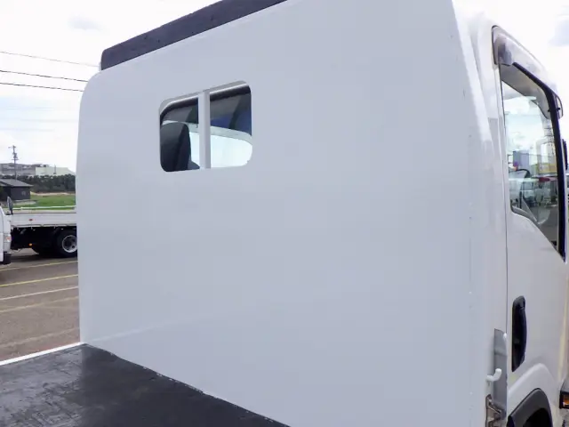 いすゞ エルフ 2RG-NPR88AR(2WD)の写真10