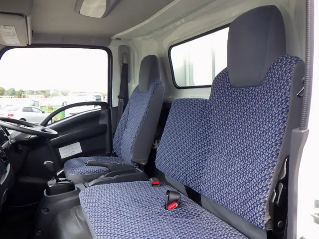 いすゞ エルフ 2RG-NPR88AR(2WD)の写真11