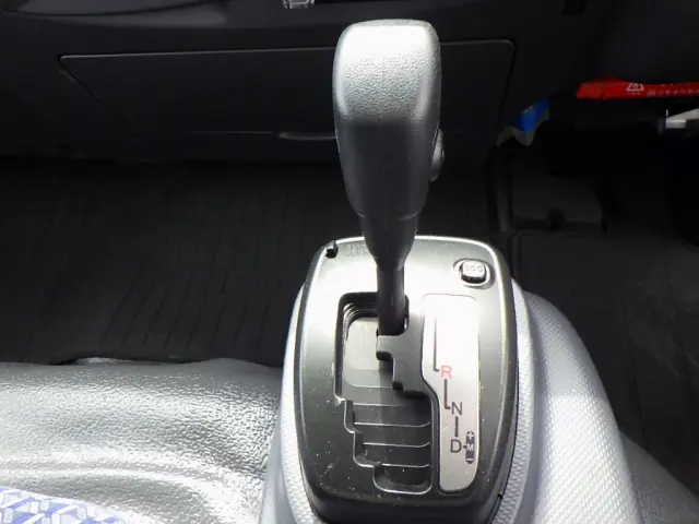 いすゞ エルフ 2RG-NPR88AR(2WD)の写真14