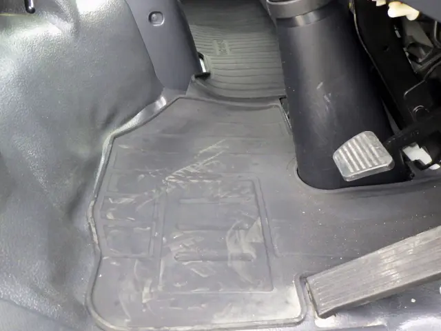 いすゞ エルフ 2RG-NPR88AR(2WD)の写真25