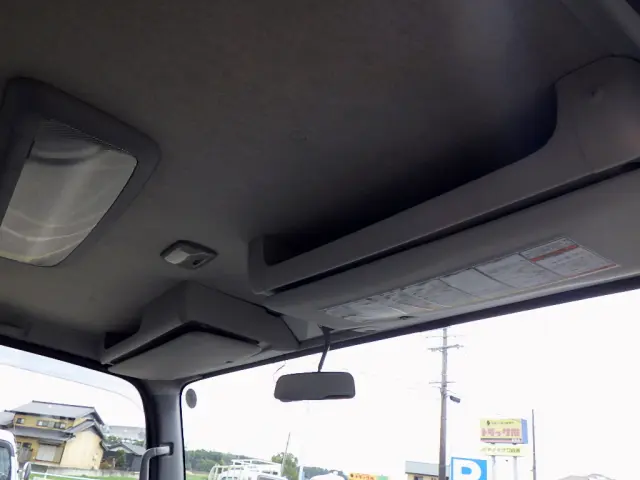 いすゞ エルフ 2RG-NPR88AR(2WD)の写真26