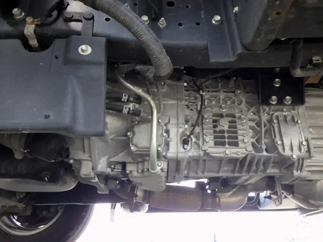 いすゞ エルフ 2RG-NPR88AR(2WD)の写真29