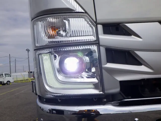 いすゞ エルフ 2RG-NPR88AR(2WD)の写真38