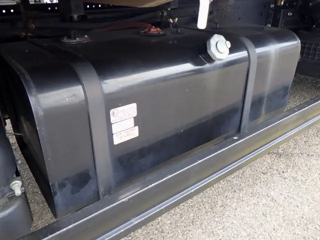 いすゞ エルフ 2RG-NPR88AR(2WD)の写真48