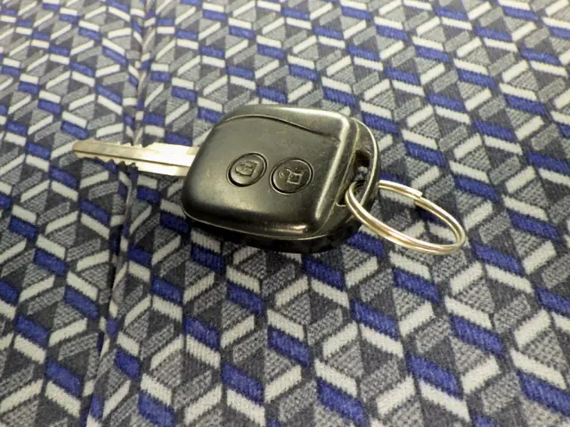 いすゞ エルフ 2RG-NPR88AR(2WD)の写真50