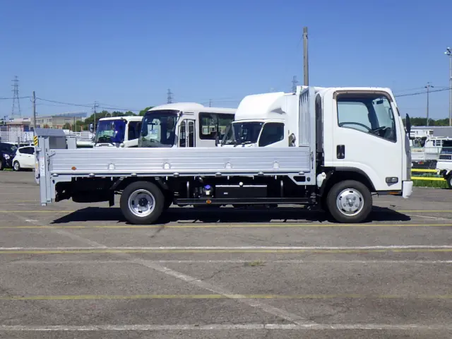 いすゞ エルフ 2RG-NNS88AN(4WD)の写真4