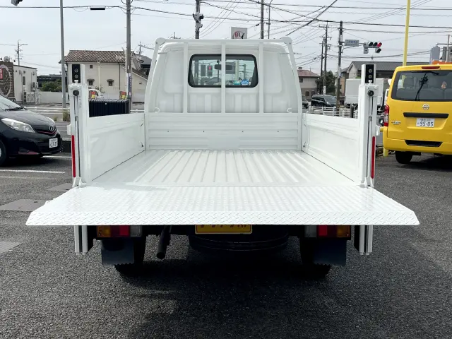 マツダ ボンゴトラック DBF-SLP2T(2WD)の写真6