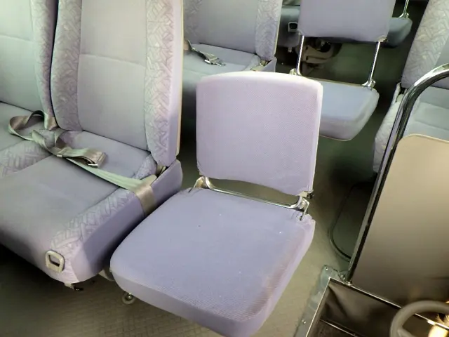 トヨタ コースター PDG-XZB50(2WD)の写真38