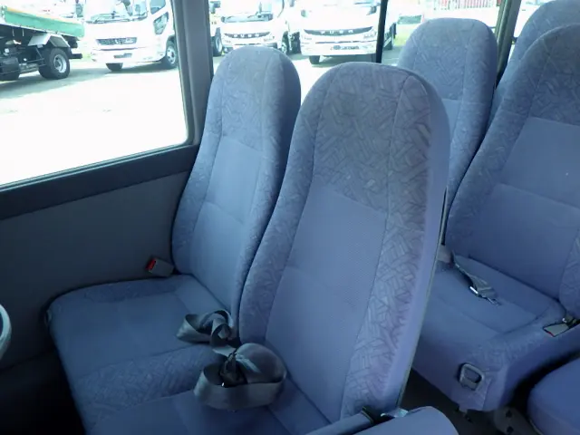 トヨタ コースター PDG-XZB50(2WD)の写真41