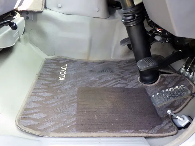 トヨタ コースター PDG-XZB50(2WD)の写真44