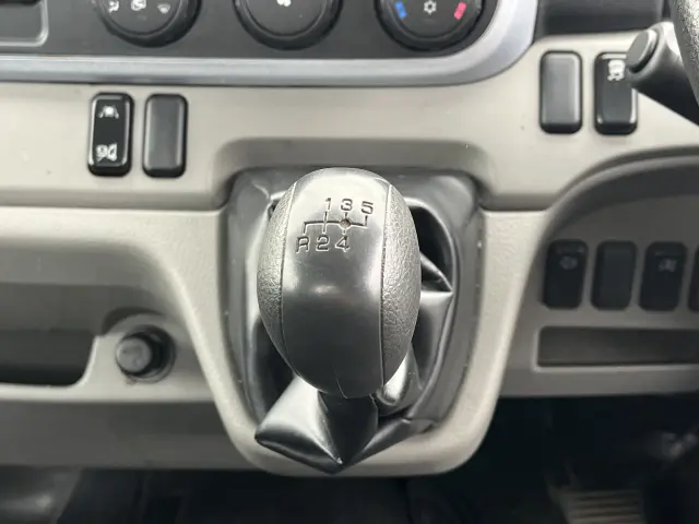 日産 アトラス 2RG-FBAVW(2WD)の写真23