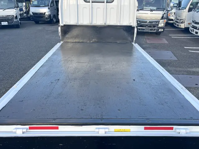 三菱 キャンター TPG-FBA20(2WD)の写真9