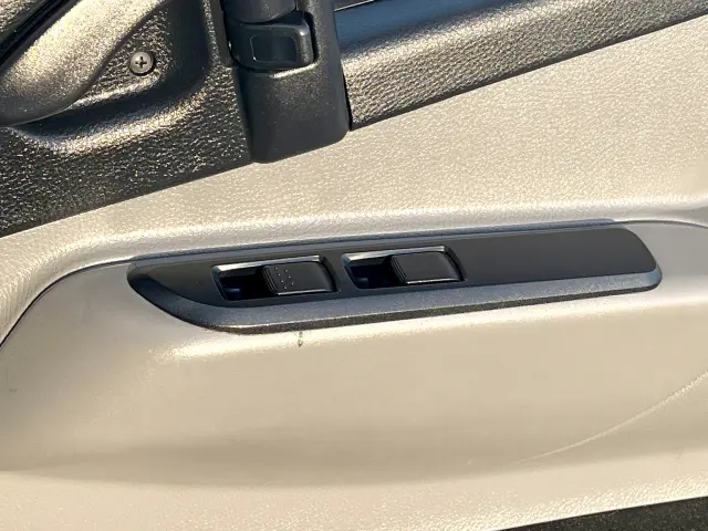 三菱 キャンター TPG-FBA20(2WD)の写真25