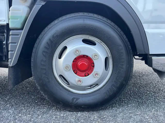 三菱 キャンター TPG-FBA20(2WD)の写真37