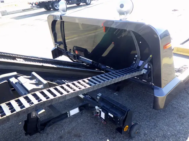 三菱 キャンター 2PG-FEB80(2WD)の写真18