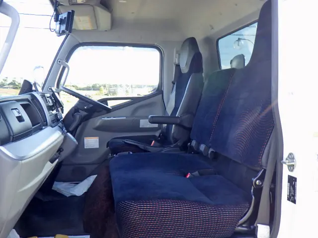 三菱 キャンター 2PG-FEB80(2WD)の写真22