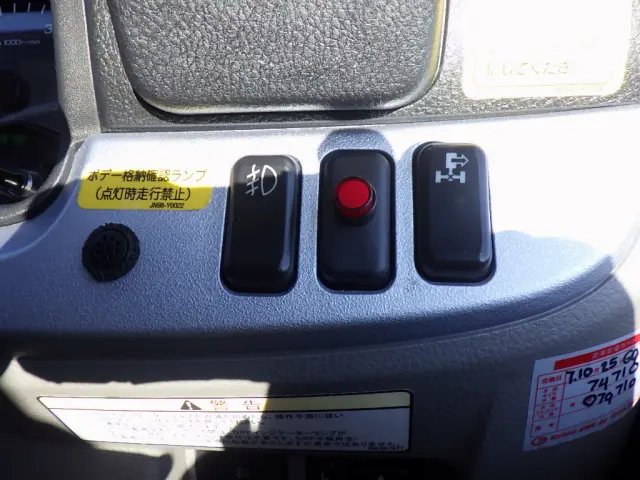 三菱 キャンター 2PG-FEB80(2WD)の写真32