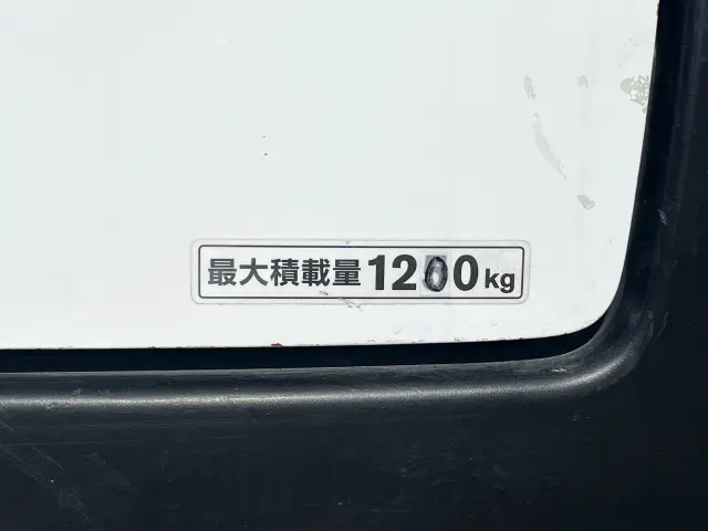 日産 キャラバン CBF-VR2E26(2WD)の写真18