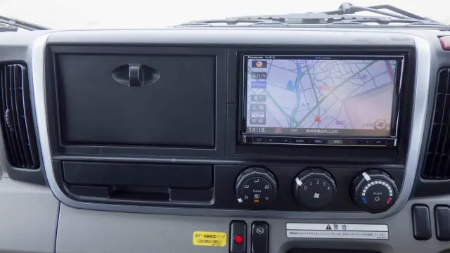 三菱 キャンター TPG-FEB80(2WD)の写真18