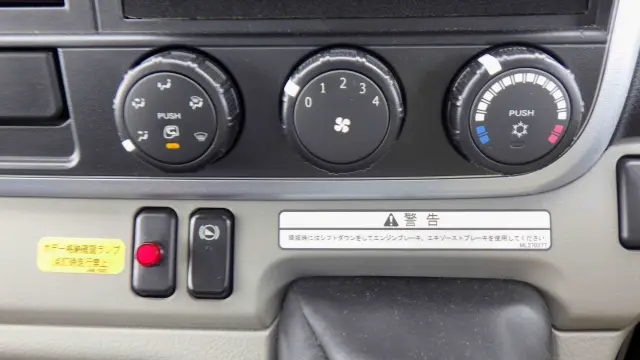 三菱 キャンター TPG-FEB80(2WD)の写真24