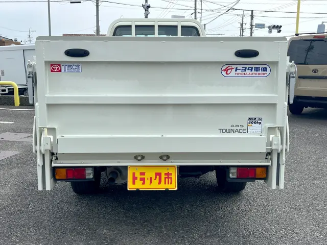 トヨタ タウンエーストラック GK-KM75(2WD)の写真5