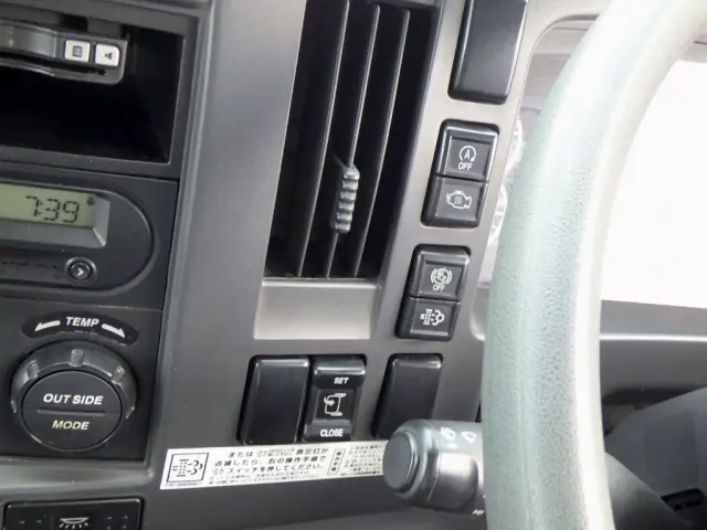 いすゞ フォワード TKG-FRR90S2(2WD)の写真16