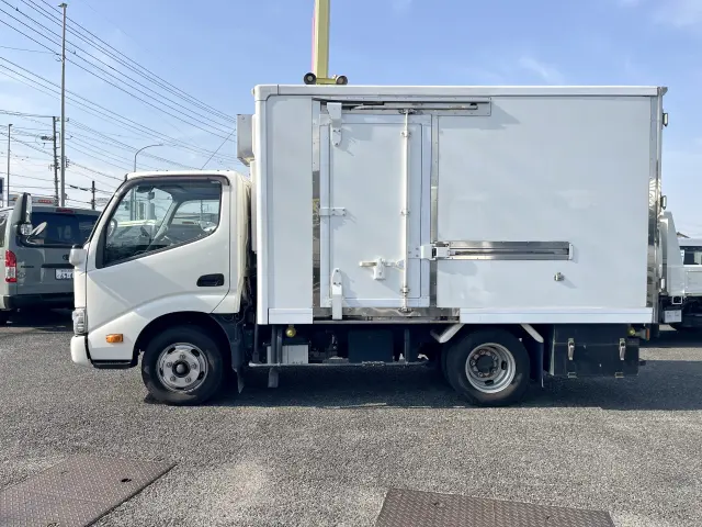 トヨタ トヨエース TPG-XZC605(2WD)の写真3