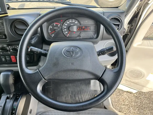 トヨタ トヨエース TPG-XZC605(2WD)の写真19