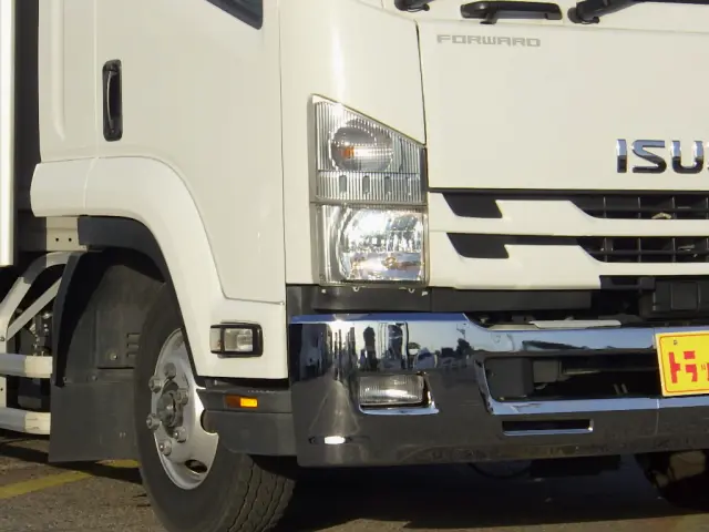 いすゞ フォワード 2RG-FRR90T2(2WD)の写真3