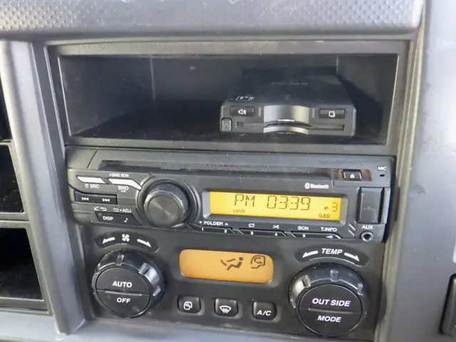 いすゞ フォワード 2RG-FRR90T2(2WD)の写真15