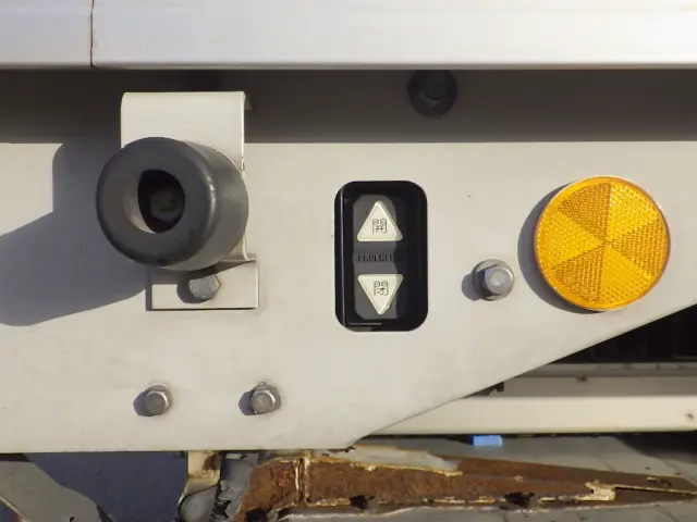 いすゞ フォワード 2RG-FRR90T2(2WD)の写真37