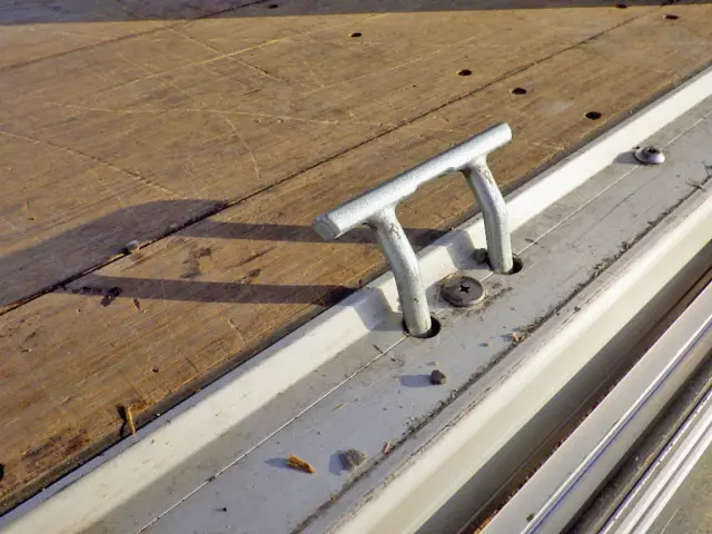 いすゞ フォワード 2RG-FRR90T2(2WD)の写真41