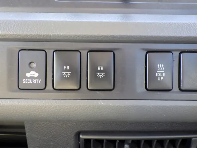 トヨタ コースター SKG-XZB70(2WD)の写真31