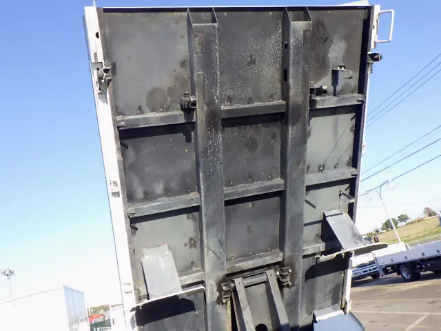 三菱 キャンター TPG-FBA60(2WD)の写真15