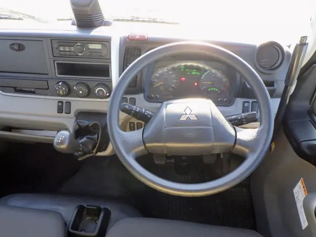 三菱 キャンター TPG-FBA60(2WD)の写真29