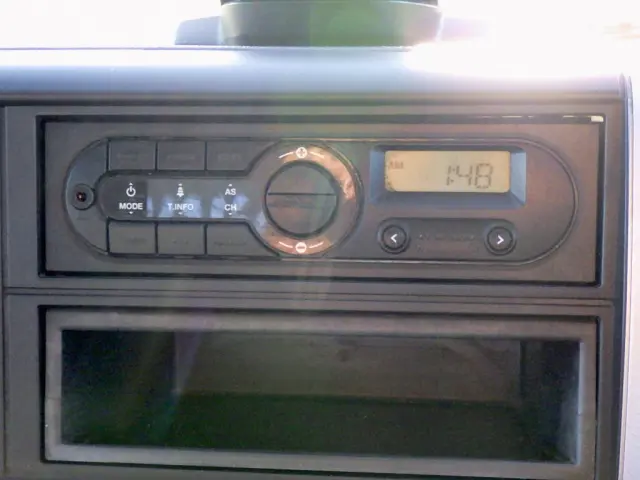 三菱 キャンター TPG-FBA60(2WD)の写真35