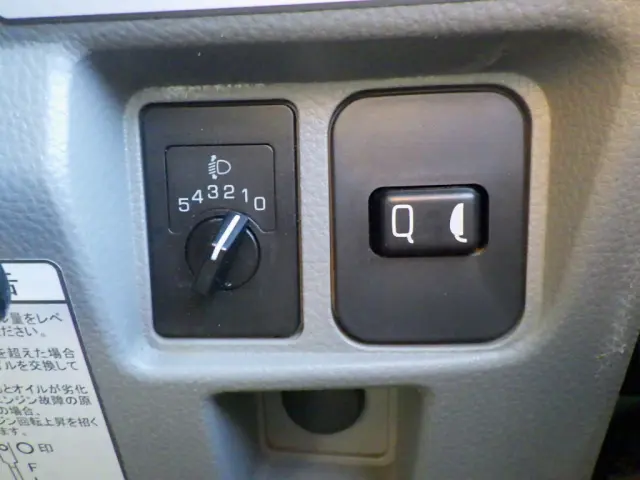 三菱 キャンター TPG-FBA60(2WD)の写真40
