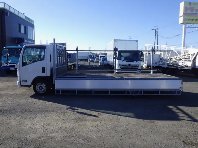 いすゞ エルフ 2RG-NPR88AR(2WD)の写真8