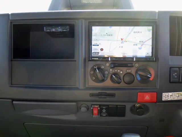 いすゞ エルフ 2RG-NPR88AR(2WD)の写真15